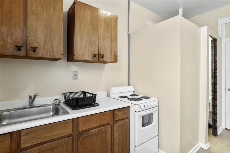 More Photos Of 315 Frederick St, Cumberland Multifamily For Sale