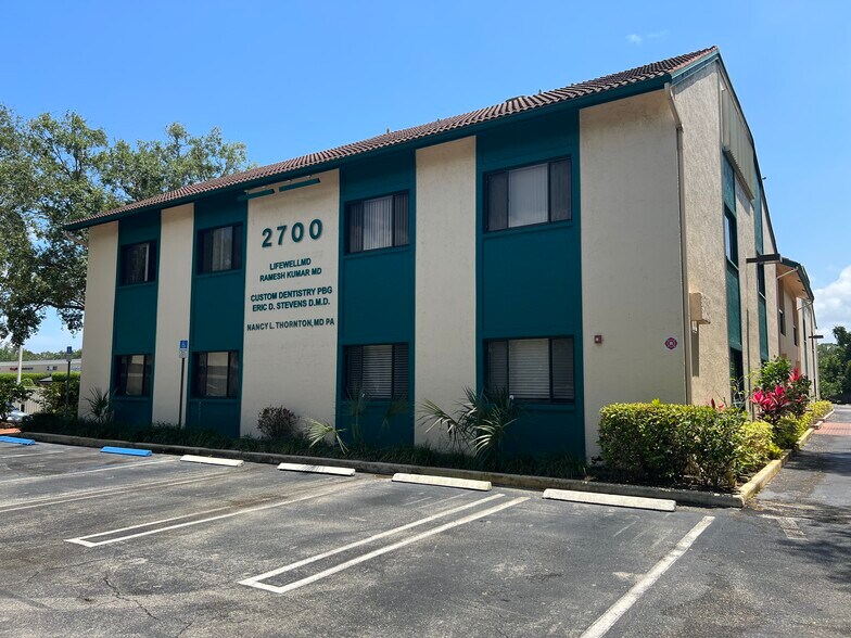 More Photos Of 2700 Pga Blvd, Palm Beach Gardens Medical For Lease