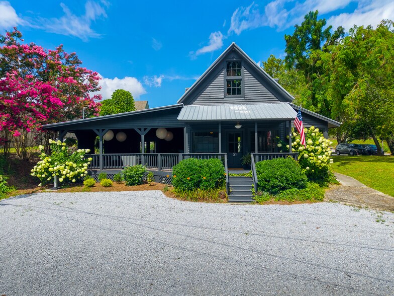 More Photos Of 31 Earl St, Clayton General Retail For Sale