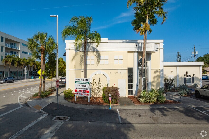 More Photos Of 2312 Wilton Dr, Wilton Manors Office For Lease
