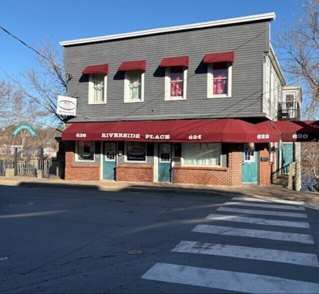More Photos Of 620-626 King St, Bridgewater General Retail For Sale