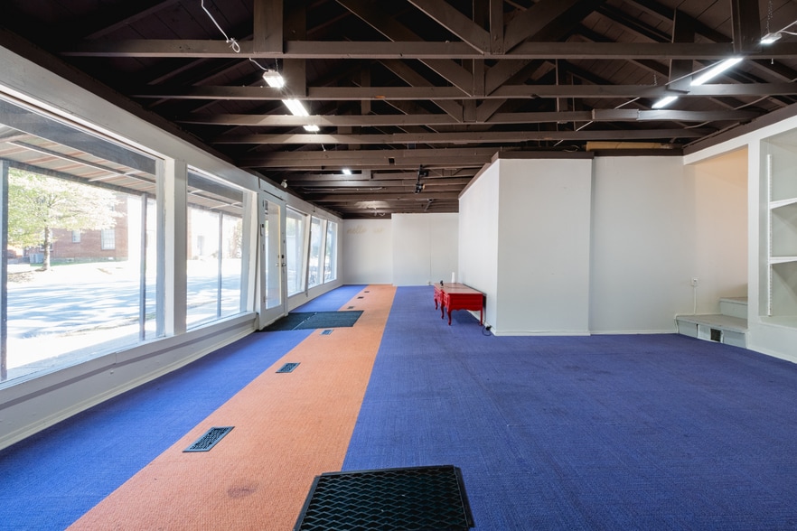 More Photos Of 2017 Kavanaugh Rd, Little Rock Freestanding For Lease