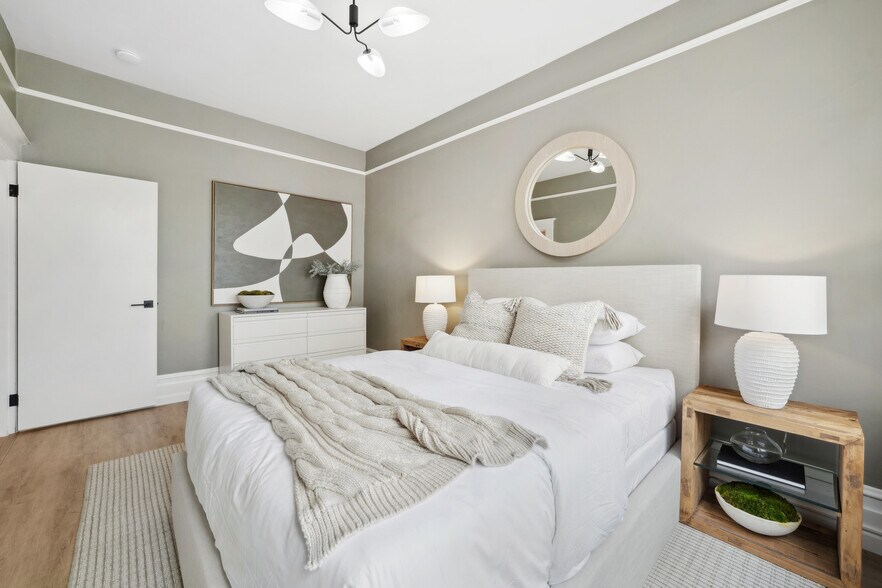 More Photos Of 17-19 Card Aly, San Francisco Apartments For Sale