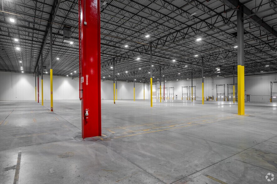 More Photos Of 12430 Mercantile Ave, El Paso Warehouse For Lease