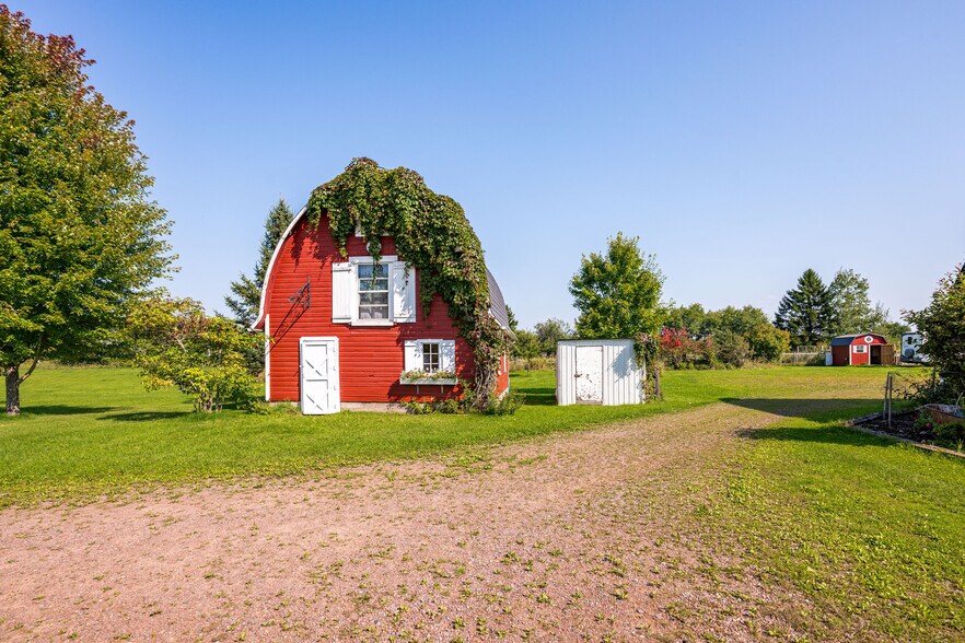 More Photos Of 60445 E Summit Rd W, Ashland Lodge Meeting Hall For Sale