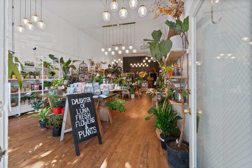 More Photos Of 106 W J St, Benicia Office For Sale