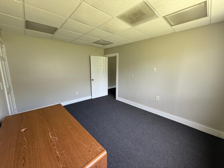 More Photos Of 4570 St John's Ave, Jacksonville Medical For Lease