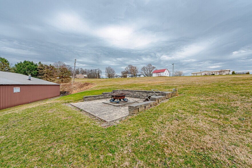 More Photos Of 175 Mount Joy Rd, Mount Pleasant Industrial For Sale