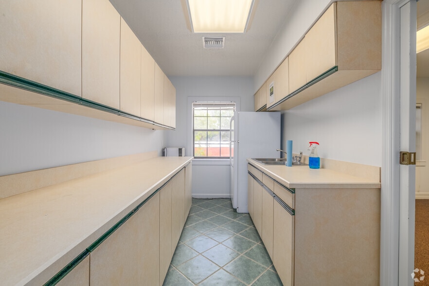 More Photos Of 305 SE 2nd Ave, Gainesville Office For Lease