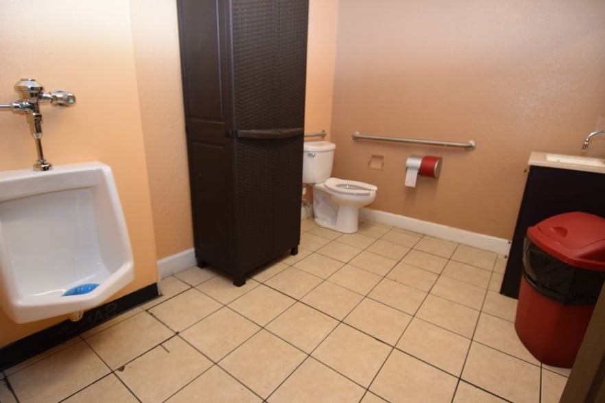 More Photos Of 9576 N Citrus Springs Blvd, Citrus Springs Restaurant For Lease