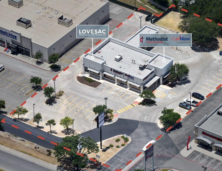 More Photos Of 14775 IH-35 N, Selma Bank For Lease