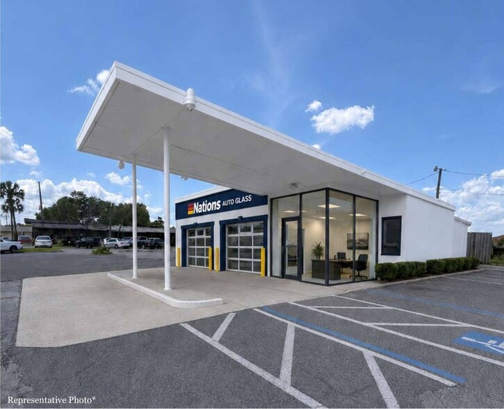 Primary Photo Of 3001 Cypress Gardens Rd, Winter Haven Auto Repair For Sale