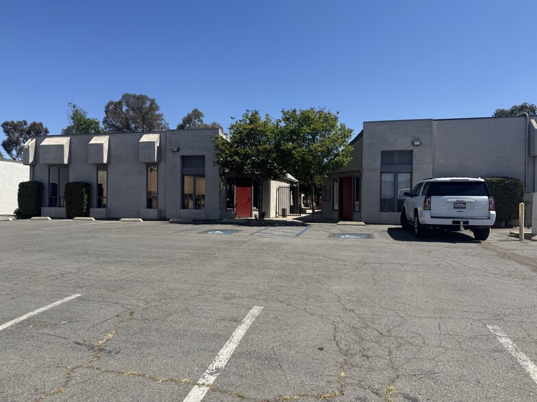 Primary Photo Of 1516 Main St, Ramona Medical For Lease
