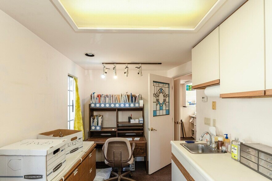 More Photos Of 1084 Cass St, Monterey Medical For Sale