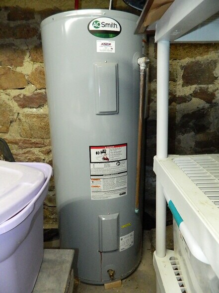 More Photos Of 667 Prentice St, Granite Falls Storefront For Sale