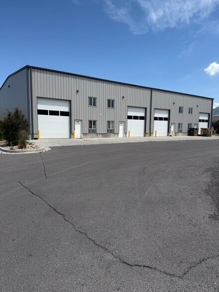 More Photos Of 1900 N 200 E, Spanish Fork Warehouse For Lease
