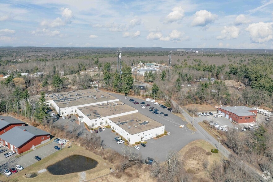 More Photos Of 34 Sullivan Rd, North Billerica Warehouse For Lease