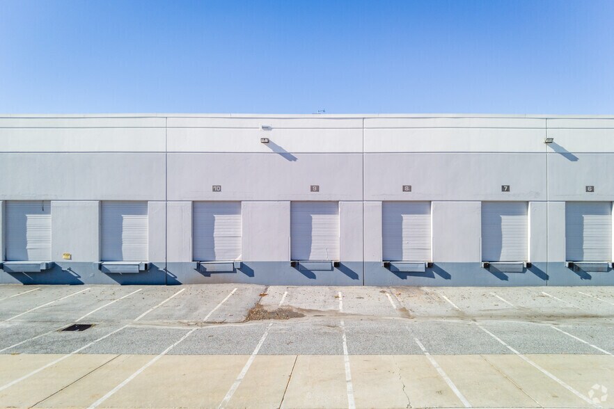 More Photos Of 8620 Dorsey Run Rd, Jessup Distribution For Lease