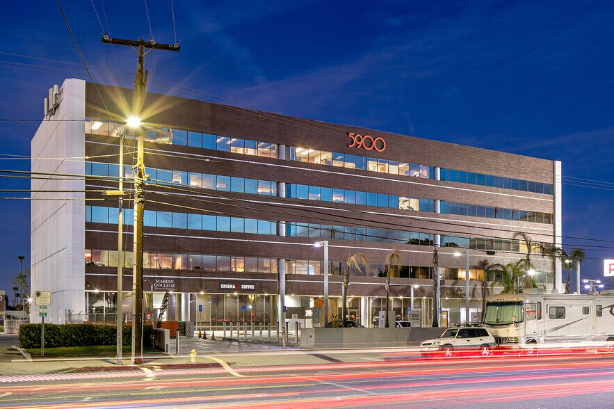 Primary Photo Of 5900 Sepulveda Blvd, Van Nuys Office For Sale