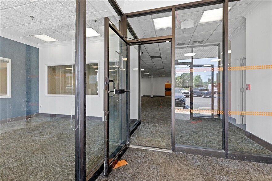 More Photos Of 431 Route 513, Califon Supermarket For Lease