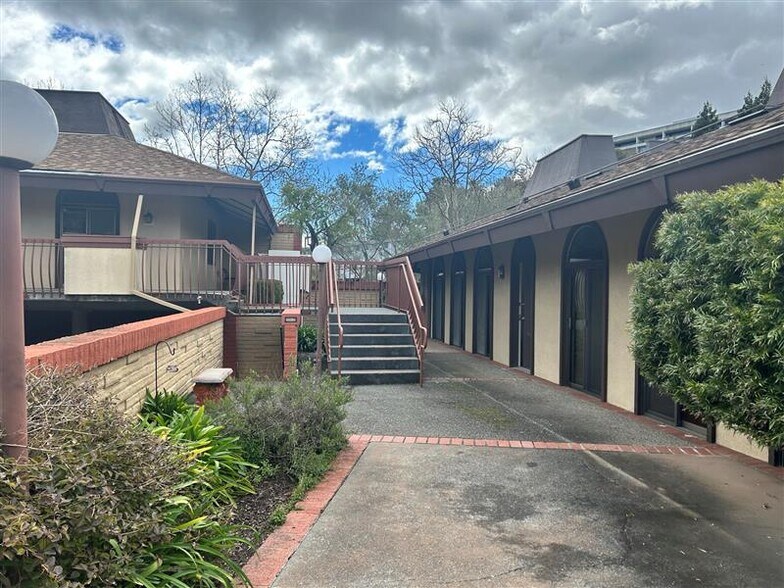 More Photos Of 880 Las Gallinas Ave, San Rafael Medical For Lease