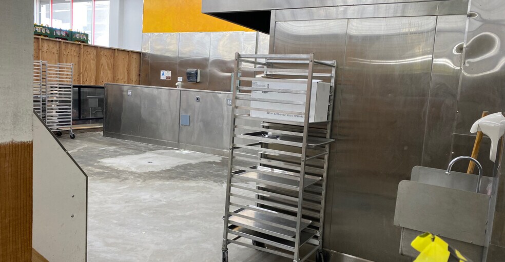 More Photos Of 23401-23565 S Avalon Blvd, Carson Freestanding For Lease