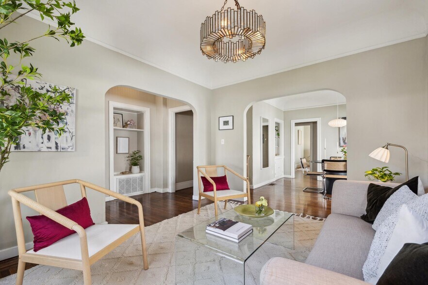 More Photos Of 449 37th St, Oakland Apartments For Sale