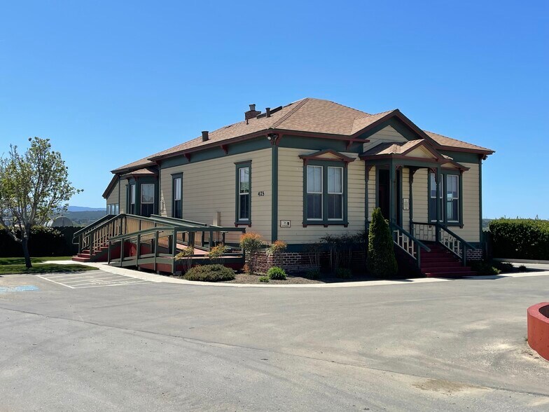 Primary Photo Of 425 W Blanco Rd, Salinas Office For Lease