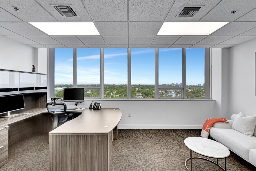 More Photos Of 2455 E Sunrise Blvd, Fort Lauderdale Loft Creative Space For Sale