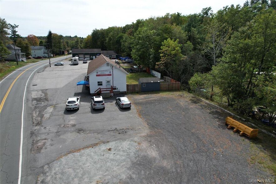 More Photos Of 36 Cold Spring Rd, Monticello Industrial For Sale