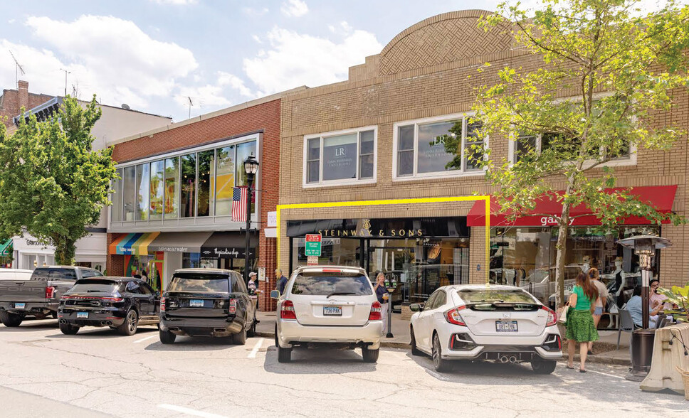 Primary Photo Of 70-74 Greenwich Ave, Greenwich Storefront Retail Office For Lease