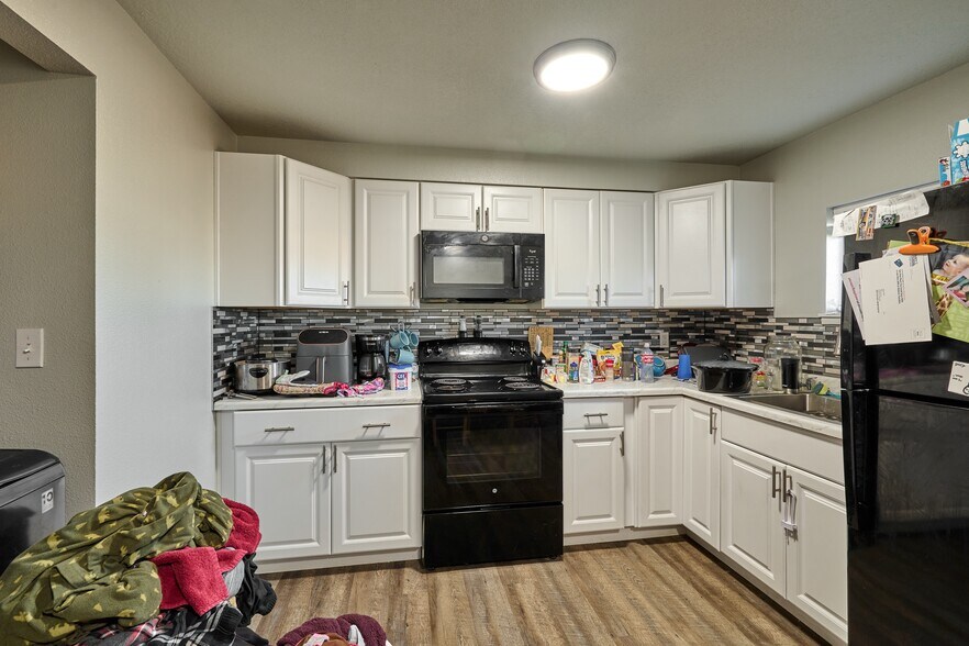 More Photos Of 880 N Pershing St, Mount Angel Apartments For Sale