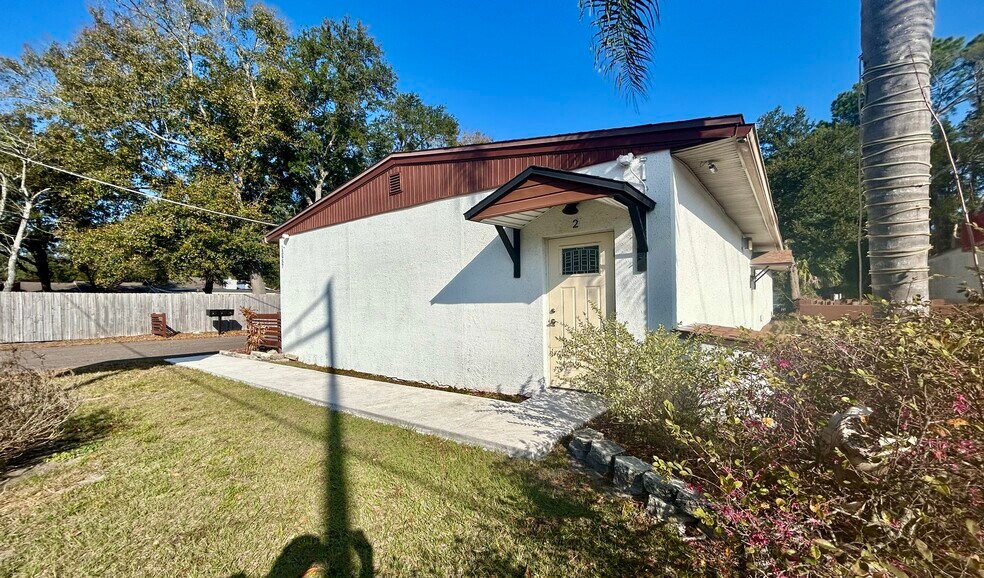 More Photos Of 13957 Mt Pleasant Rd, Jacksonville Office For Sale