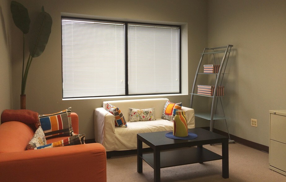 More Photos Of 8701-8739 Mylander Ln, Towson Unknown For Lease