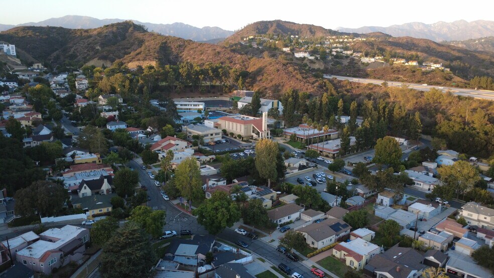 More Photos Of 1717 E Chevy Chase Dr, Glendale Multifamily For Sale