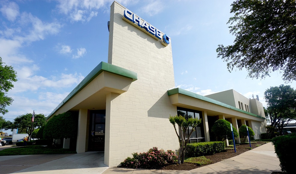 More Photos Of 1111 N Interstate 35, Round Rock Office For Lease