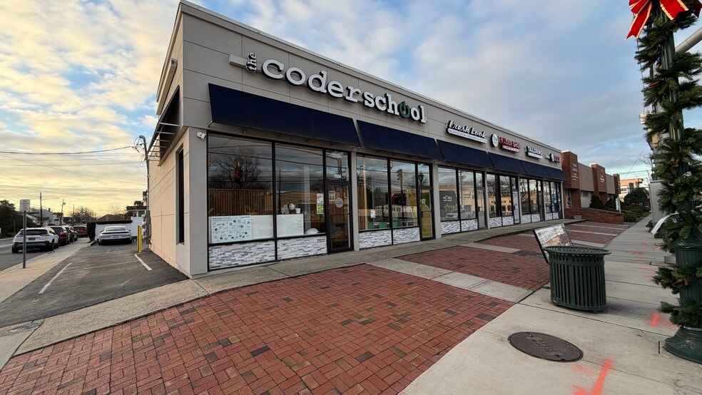 More Photos Of 2596-2606 Merrick Rd, Bellmore Storefront For Lease