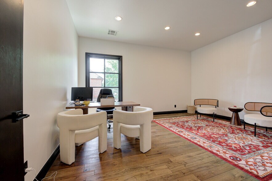 More Photos Of 2917 NW 156th St, Edmond Office Residential For Sale