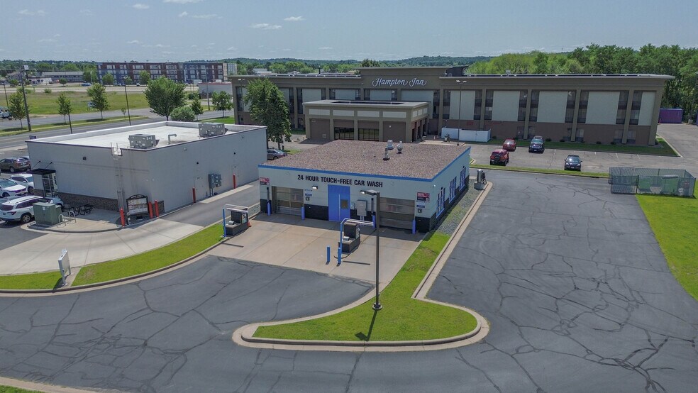 More Photos Of 2610 Craig Rd, Eau Claire Carwash For Sale