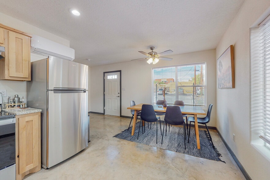 More Photos Of 615 Iron Ave SW, Albuquerque Apartments For Sale
