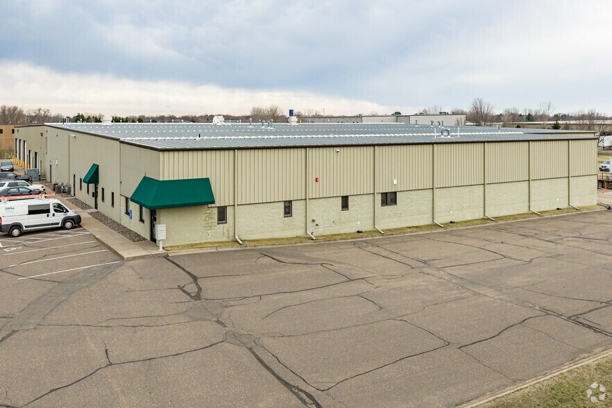Primary Photo Of 725 3rd Ave SE, Cambridge Warehouse For Lease