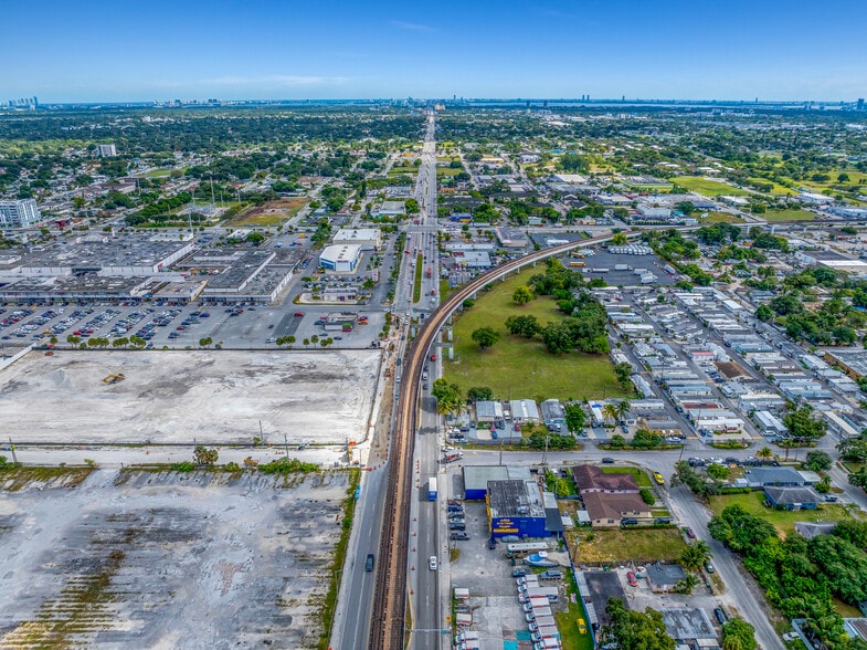 More Photos Of 3000 NW 79th St, Miami Auto Repair For Sale