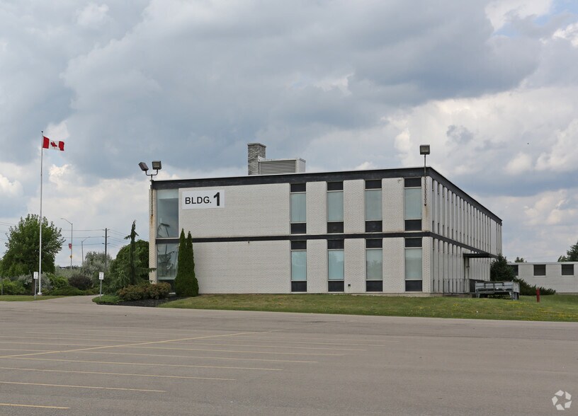 More Photos Of 225 Henry St, Brantford Office For Lease