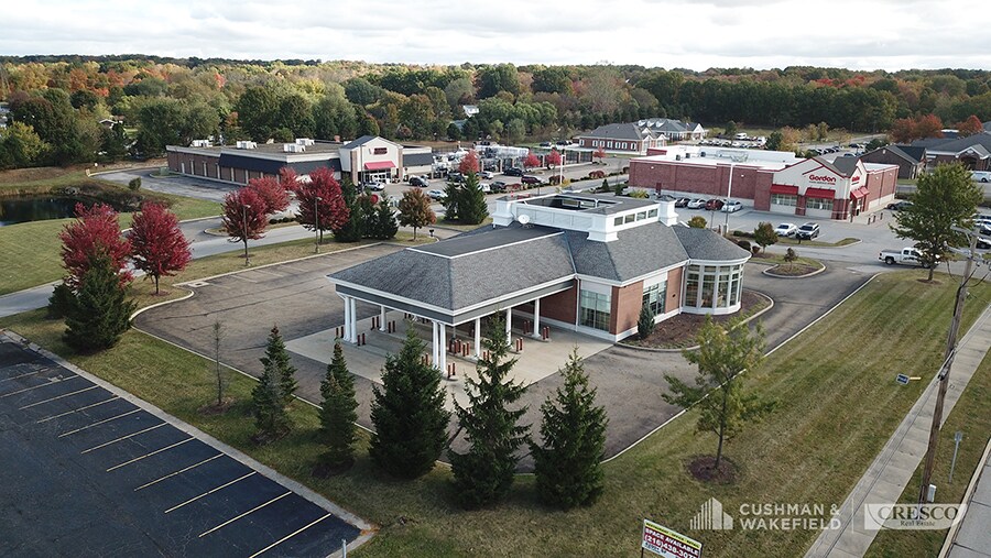 More Photos Of 1011 E Aurora Rd, Macedonia Storefront Retail Office For Lease
