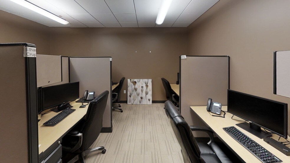 More Photos Of 15220-15230 N Scottsdale Rd, Scottsdale Unknown For Lease