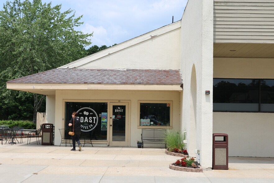 More Photos Of 200 Tuckerton Rd, Medford Unknown For Lease