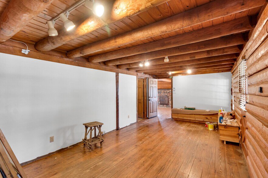 More Photos Of 100 Quest Ct, Keller Office For Sale