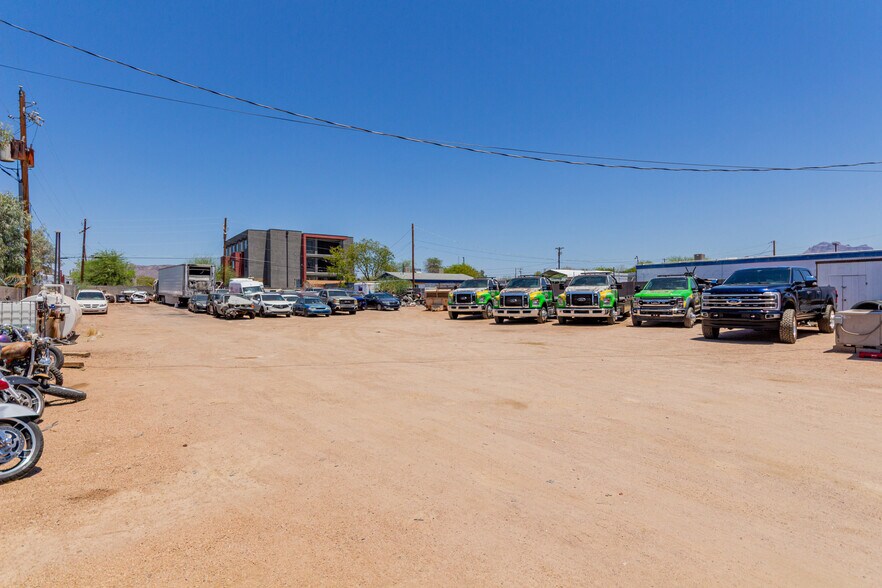 More Photos Of 2244 W Apache Trl, Apache Junction Contractor Storage Yard For Sale