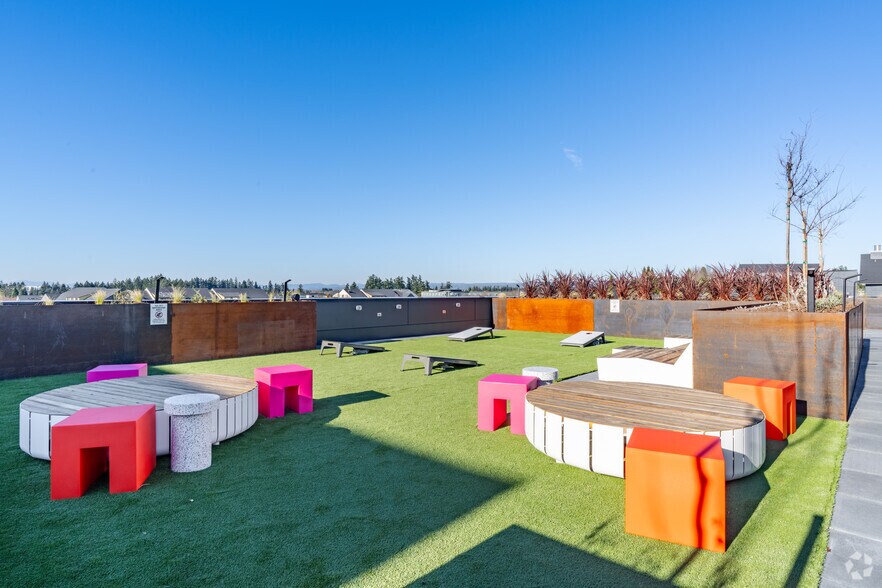 More Photos Of 1390 NE Compton Dr, Hillsboro Multifamily For Sale