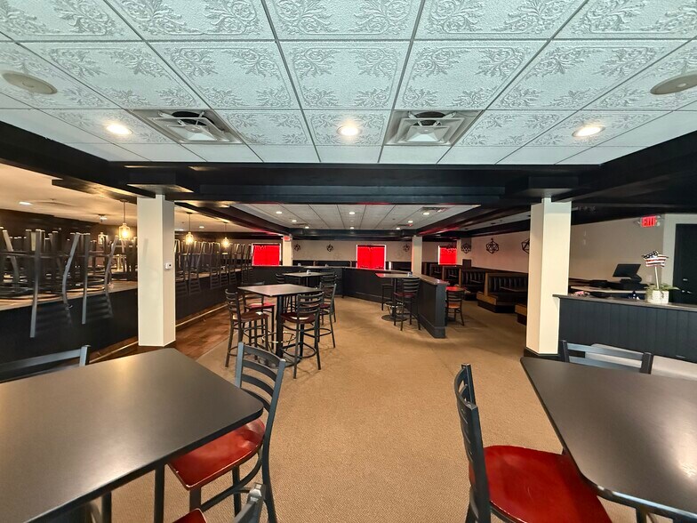 More Photos Of 249 Main St, Rutland Apartments For Lease